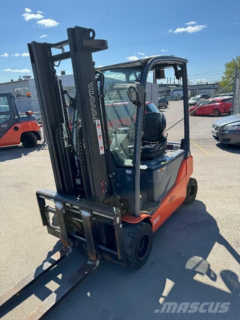 Toyota 8FBM20T Carretillas de horquilla eléctrica