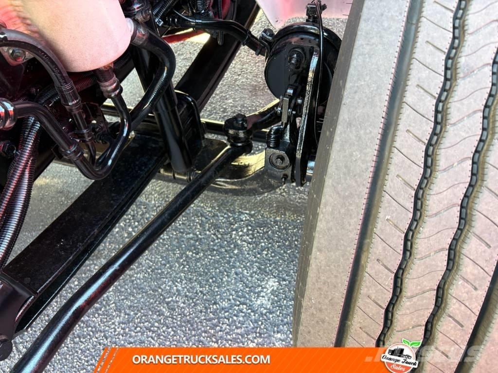 International 4300 Camiones con caja de remolque