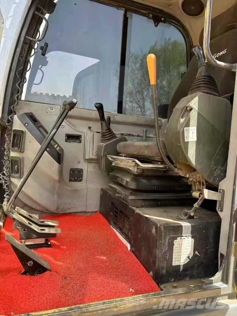 LiuGong 906E Excavadoras sobre orugas