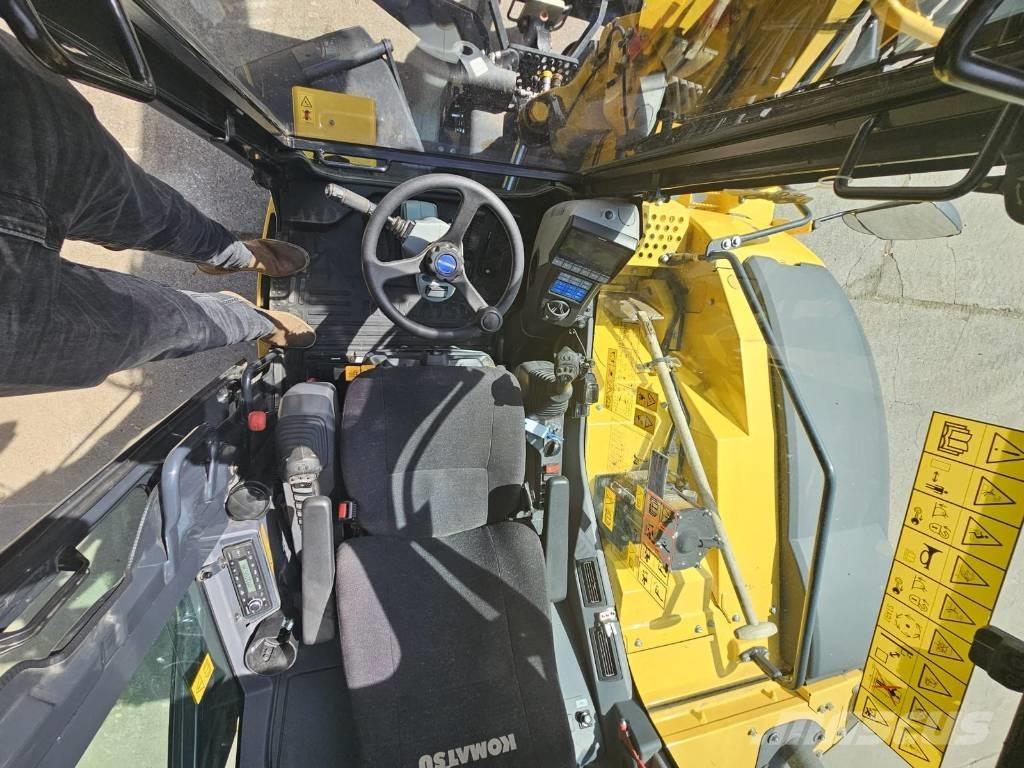 Komatsu PW 98 MR-11 Excavadoras de ruedas