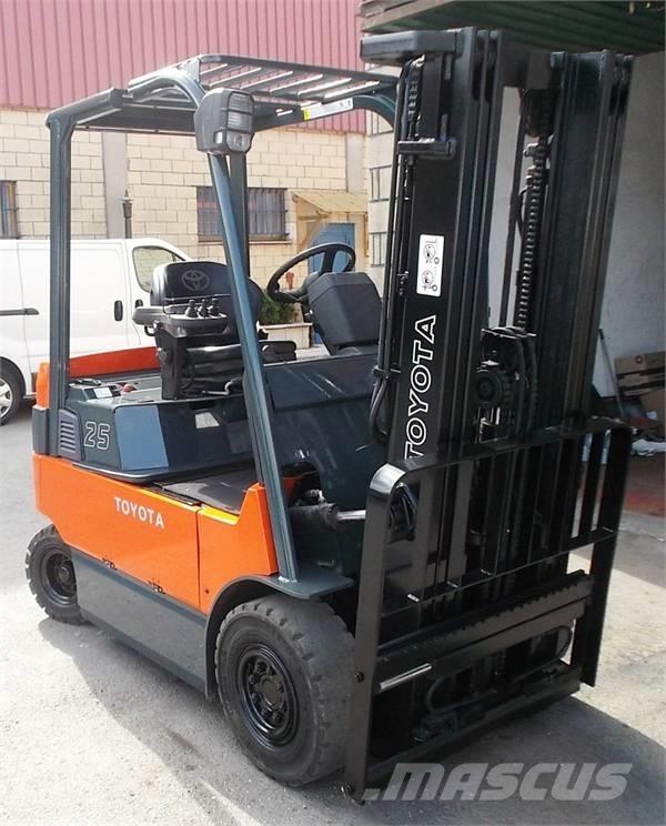 Toyota 7 FBMF 25 Carretillas de horquilla eléctrica