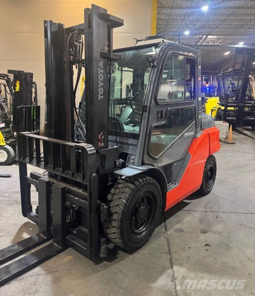 Toyota 8 FG 40 U Montacargas - otros