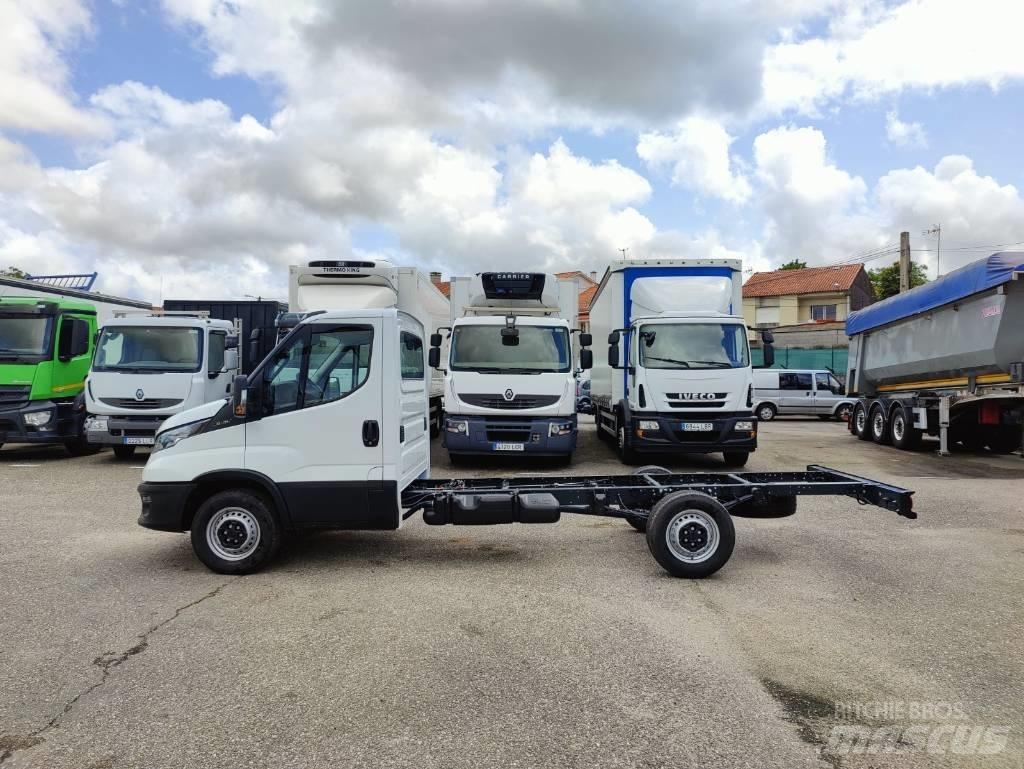 Iveco DAILY 35S16 Camiones con chasís y cabina