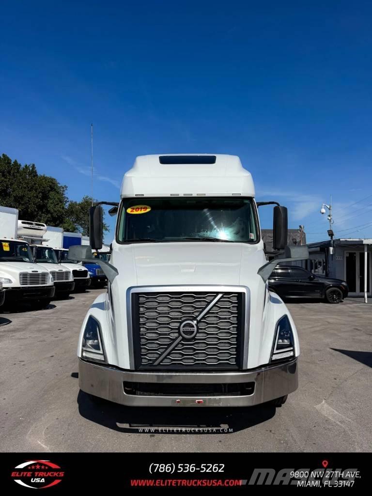 Volvo Commercial VNL Camiones tractor