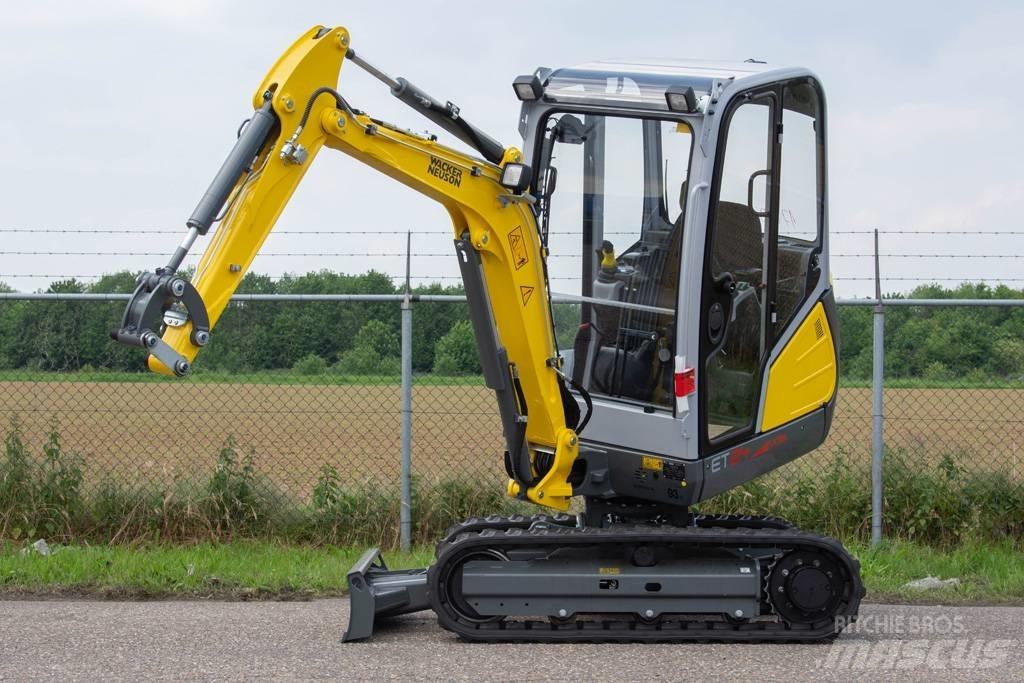 Wacker Neuson ET24 Miniexcavadoras