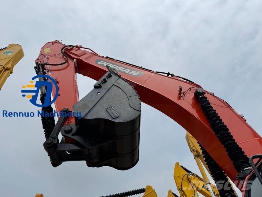 Doosan DX 340 Excavadoras sobre orugas