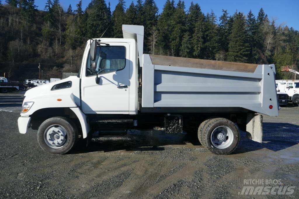 Hino 258 LP Bañeras basculantes usadas