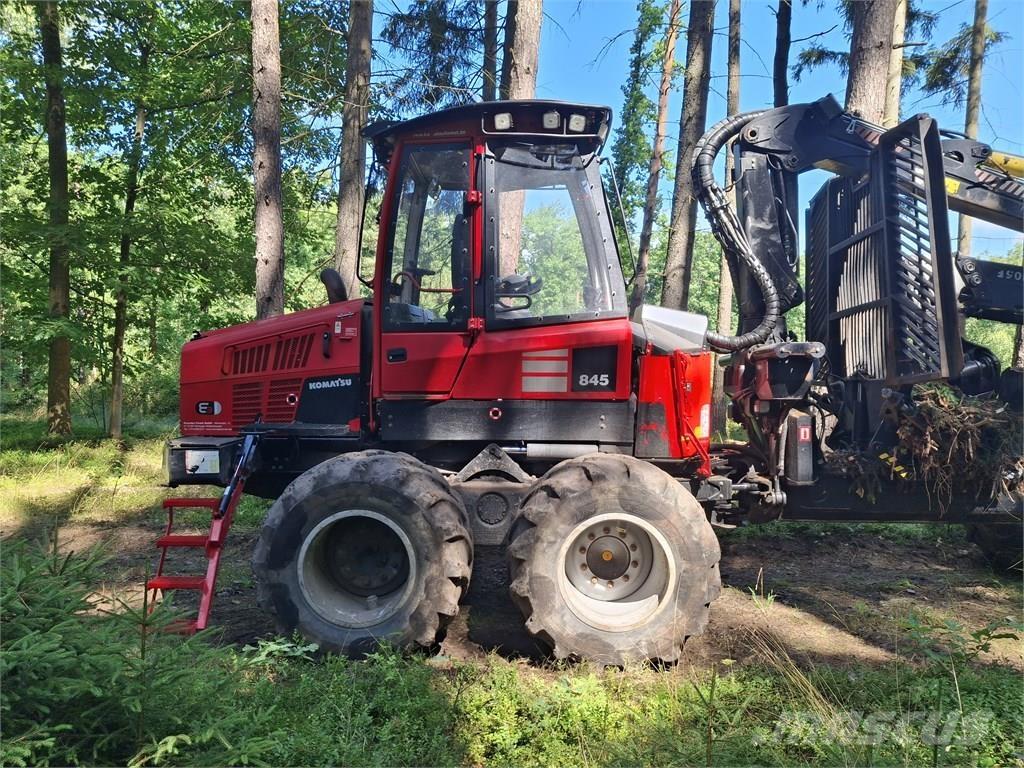 Komatsu 845 Transportadoras