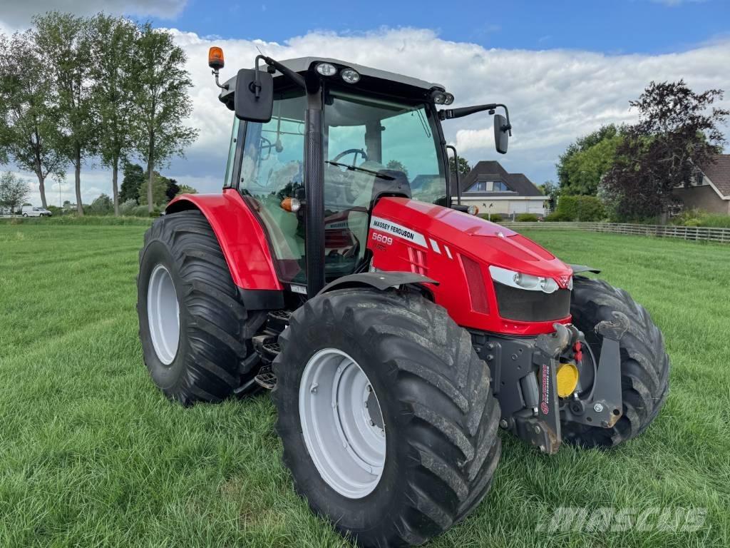 Massey Ferguson 5609 Tractores