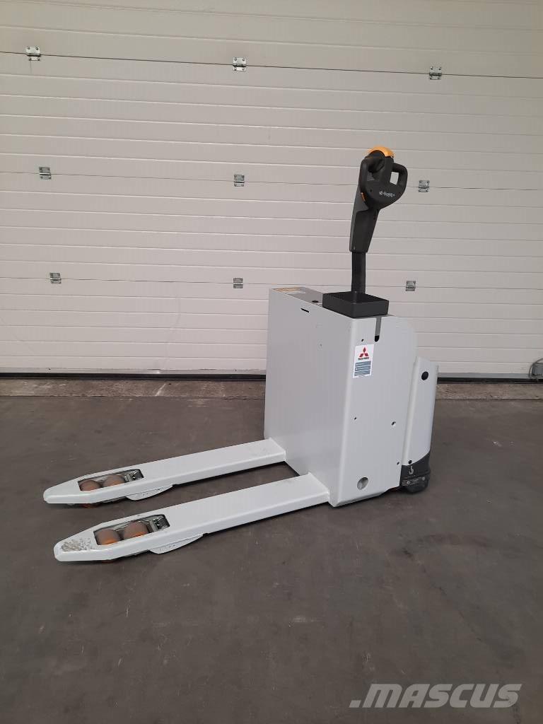 UniCarriers PLL180 Montacargas de baja elevación