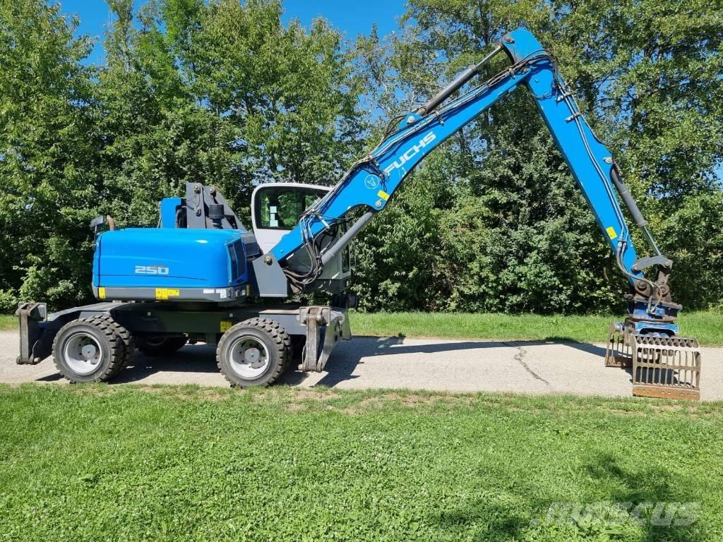 Fuchs MHL 250 Manejadores de residuos industriales