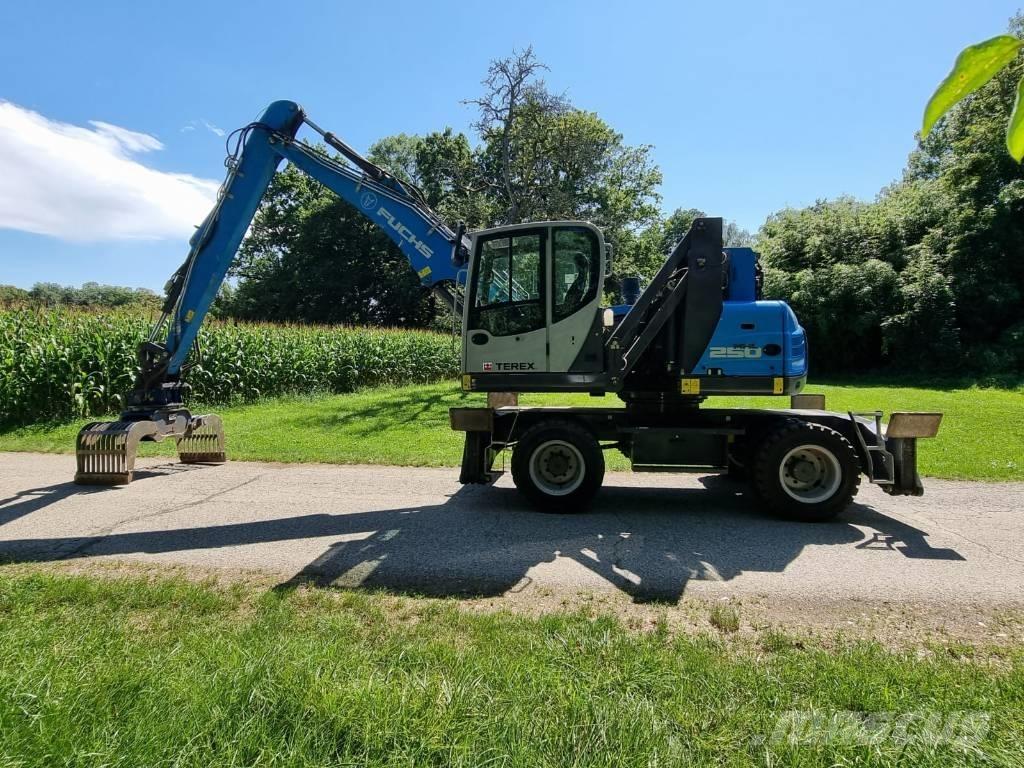 Fuchs MHL 250 Manejadores de residuos industriales