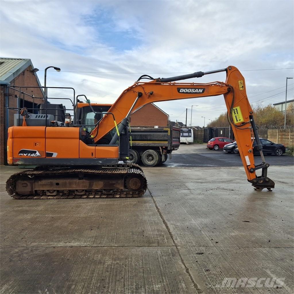 Doosan DX140LC Excavadoras sobre orugas