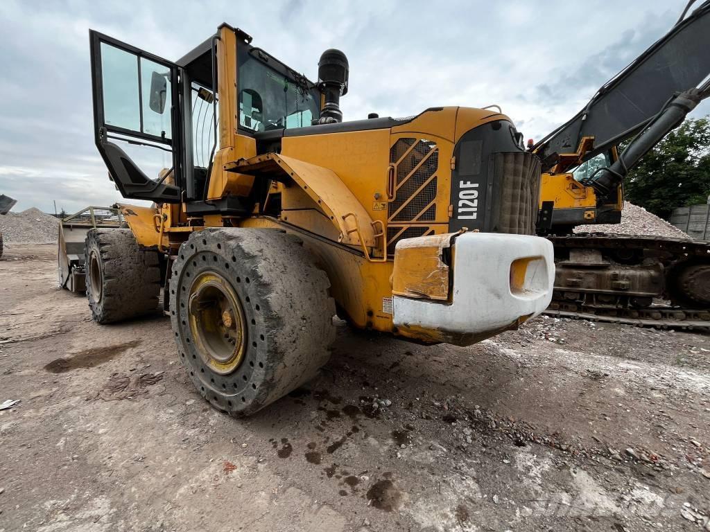 Volvo L 120 F Cargadoras sobre ruedas