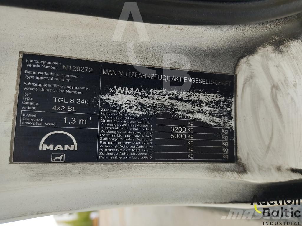 MAN TGL8.240 Camiones portavehículos