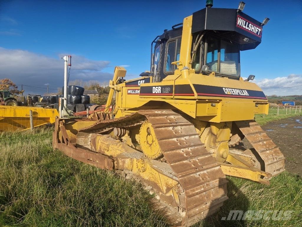 CAT D 6 R II Buldozer sobre oruga