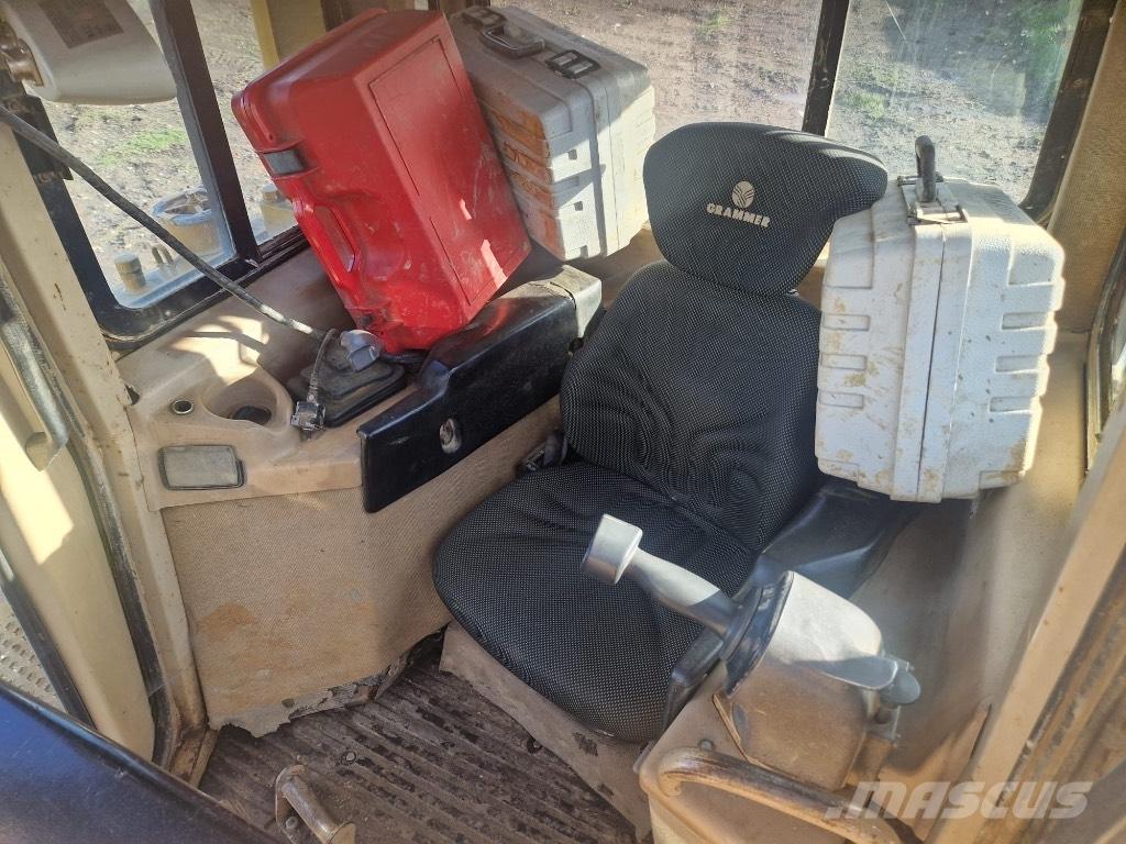 CAT D 6 R II Buldozer sobre oruga