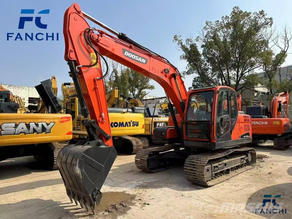 Doosan DX 140 LC Excavadoras sobre orugas