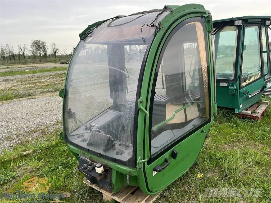 John Deere 1470E Cabina