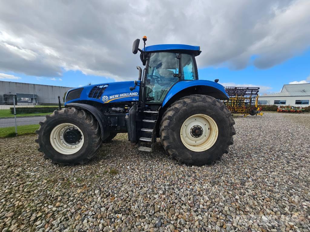 New Holland T 8.300 Tractores