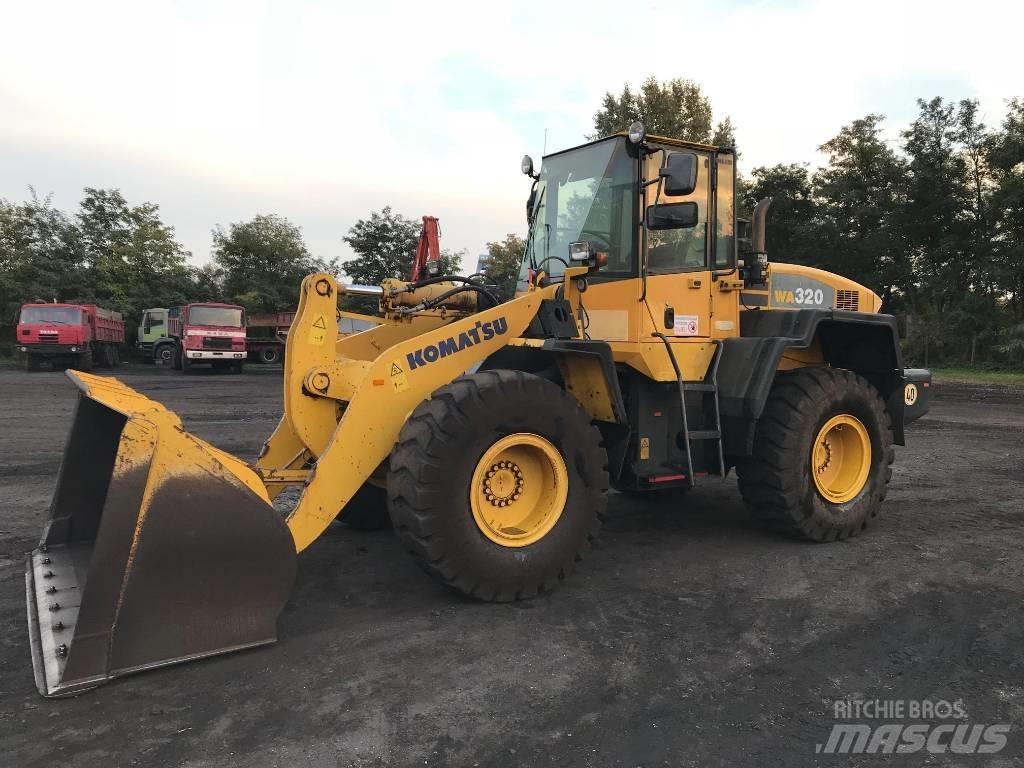 Komatsu WA320-5H Cargadoras sobre ruedas