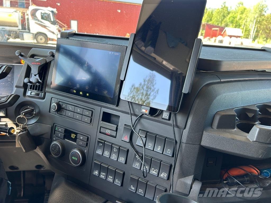 Volvo FH 540 8x4 Camiones elevadores de gancho