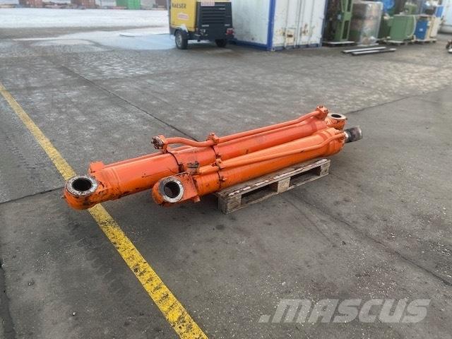 Fiat-Hitachi FH 450 Hidráulicos