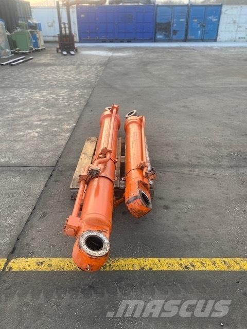 Fiat-Hitachi FH 450 Hidráulicos