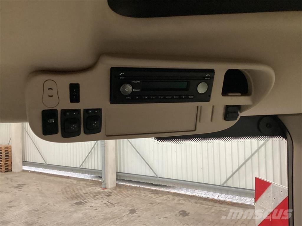 John Deere 6215R Tractores