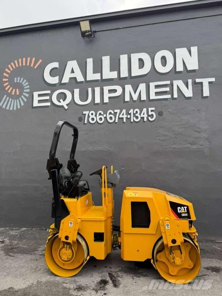 CAT CB 24 Rodillos de doble tambor