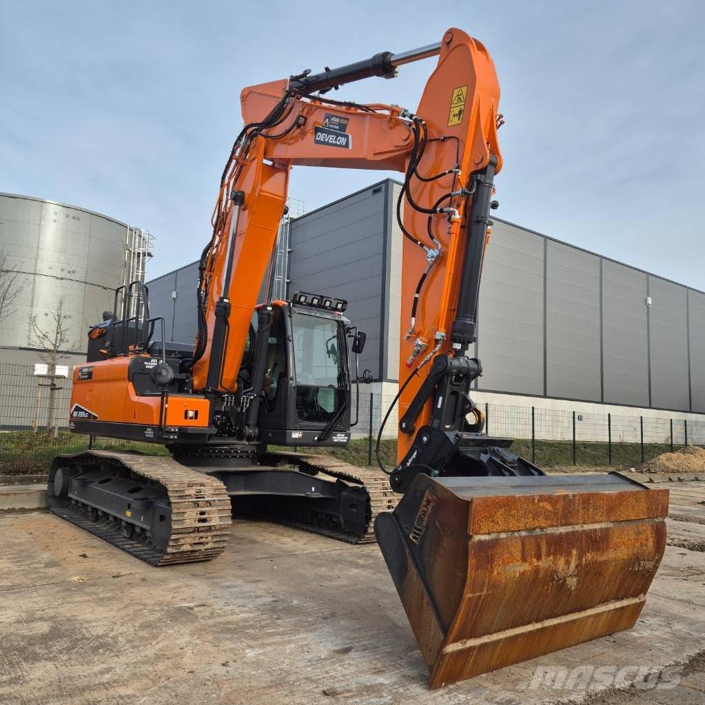Doosan DX235LC-7 Excavadoras sobre orugas