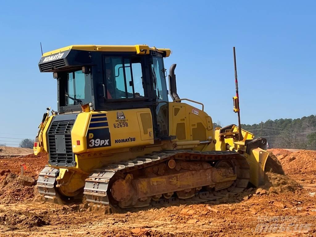 Komatsu D39px-24 Buldozer sobre oruga