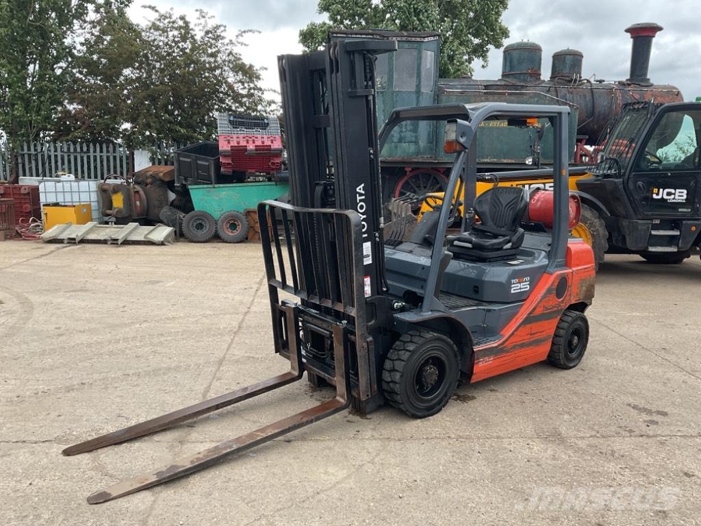 Toyota 02-FGF25 Camiones LPG