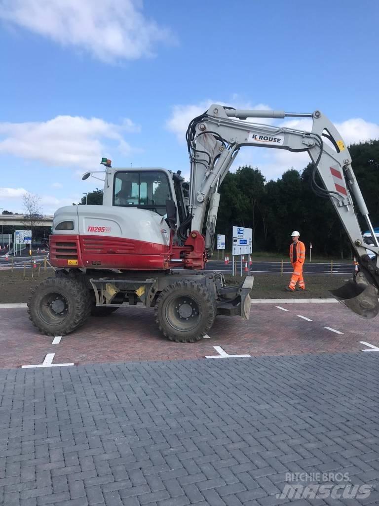 Takeuchi TB295W Excavadoras de ruedas