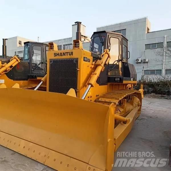 Shantui SD 22 Buldozer sobre oruga