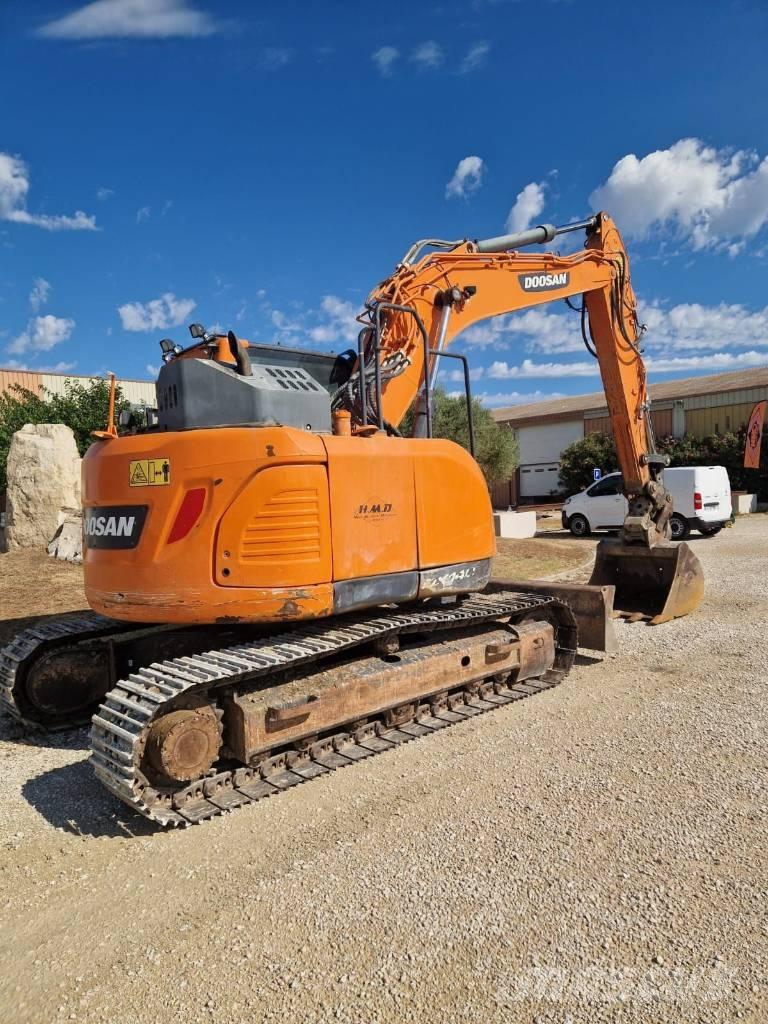 Doosan DX 140 LCR Excavadoras sobre orugas