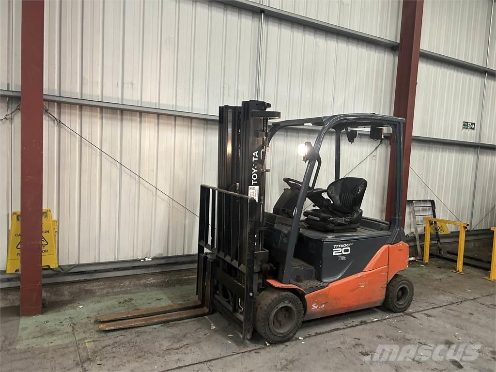 Toyota 8FBM20T Carretillas de horquilla eléctrica