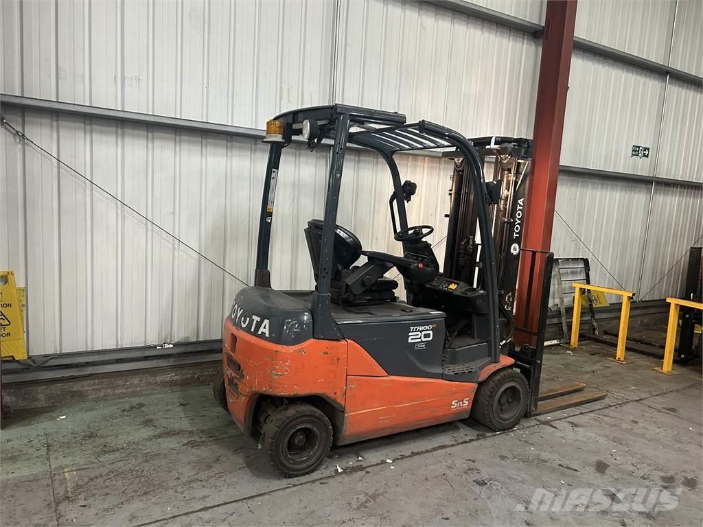 Toyota 8FBM20T Carretillas de horquilla eléctrica
