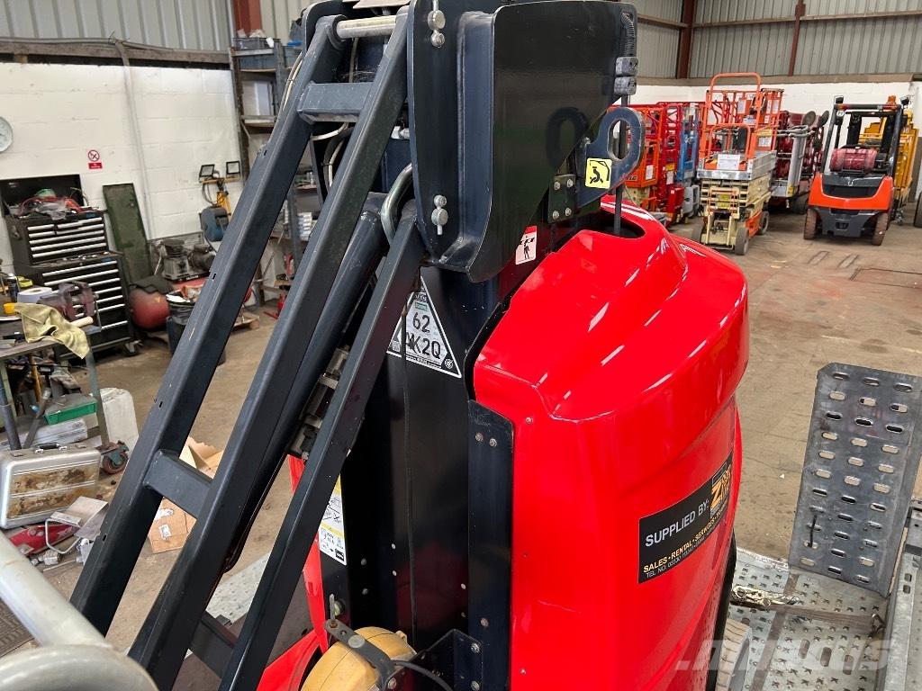 Manitou 100 VJR Plataformas con jaula de elevación