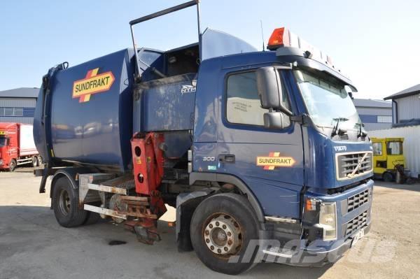 Volvo FM9 4X2 300 Camiones de basura