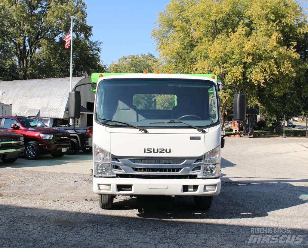 Isuzu NRR Camiones con chasís y cabina