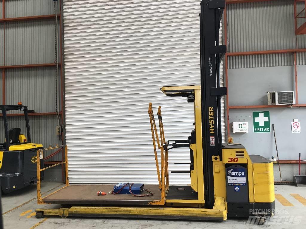 Hyster R30XMF2 Montacargas recogepedidos de gran altura