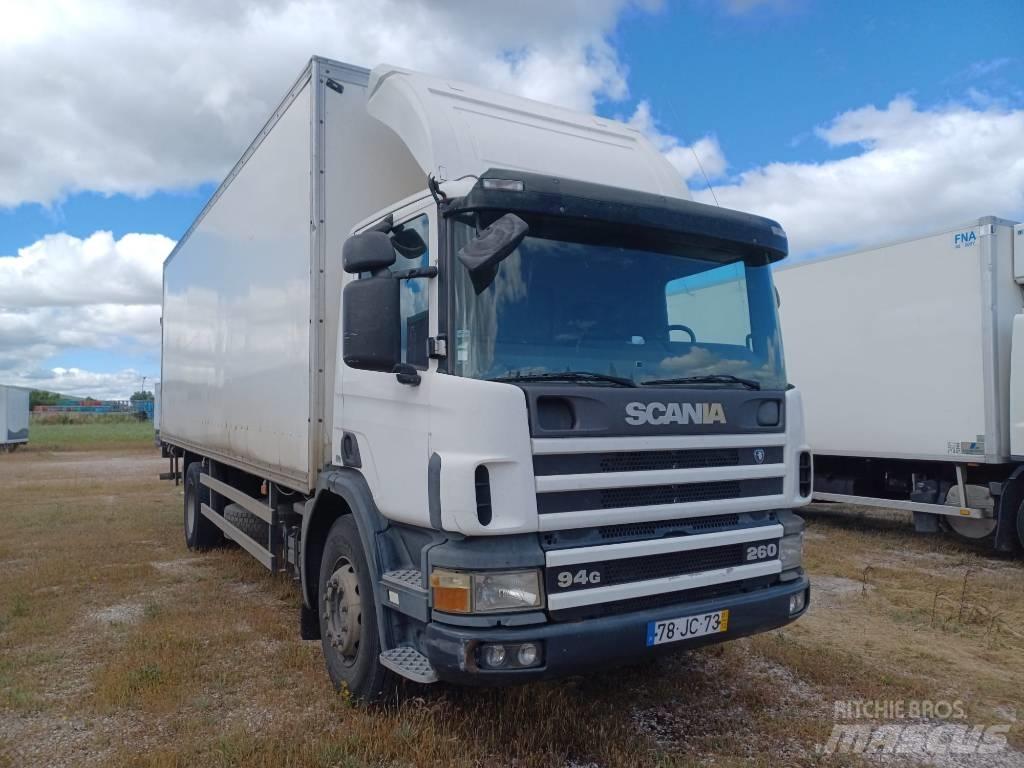 Scania P260 Camiones con caja de remolque