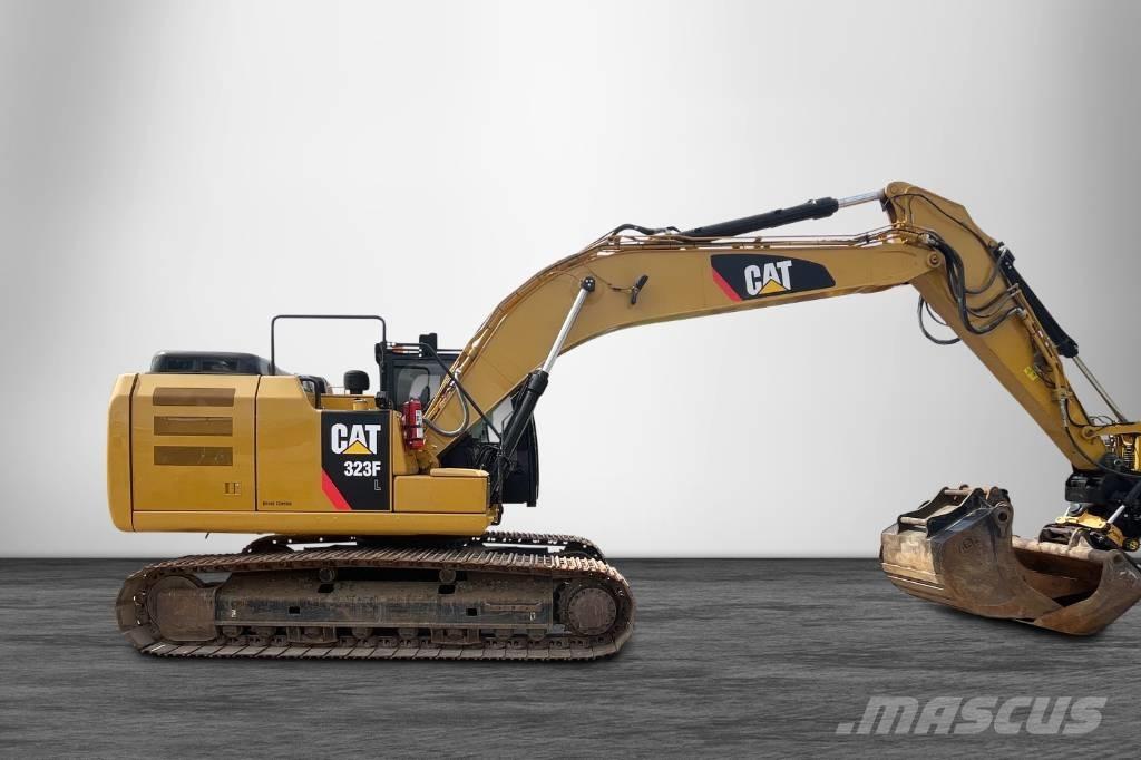 CAT 323 F Excavadoras sobre orugas