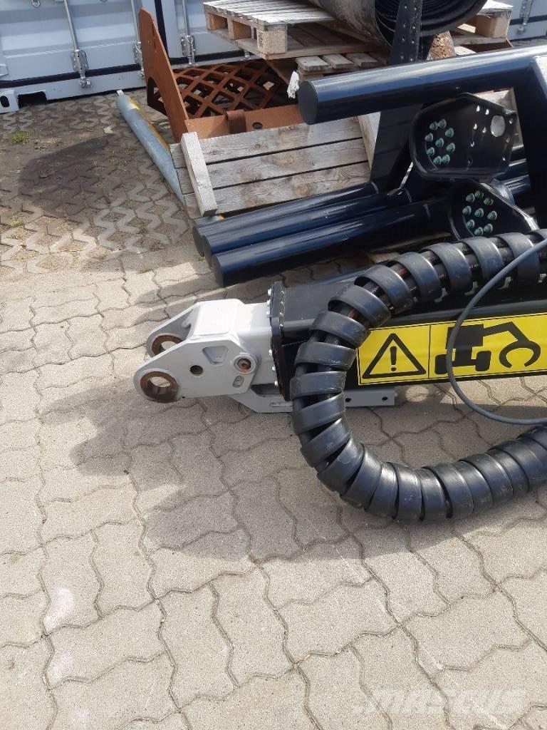 Komatsu 901.6 Grúas cosechadoras