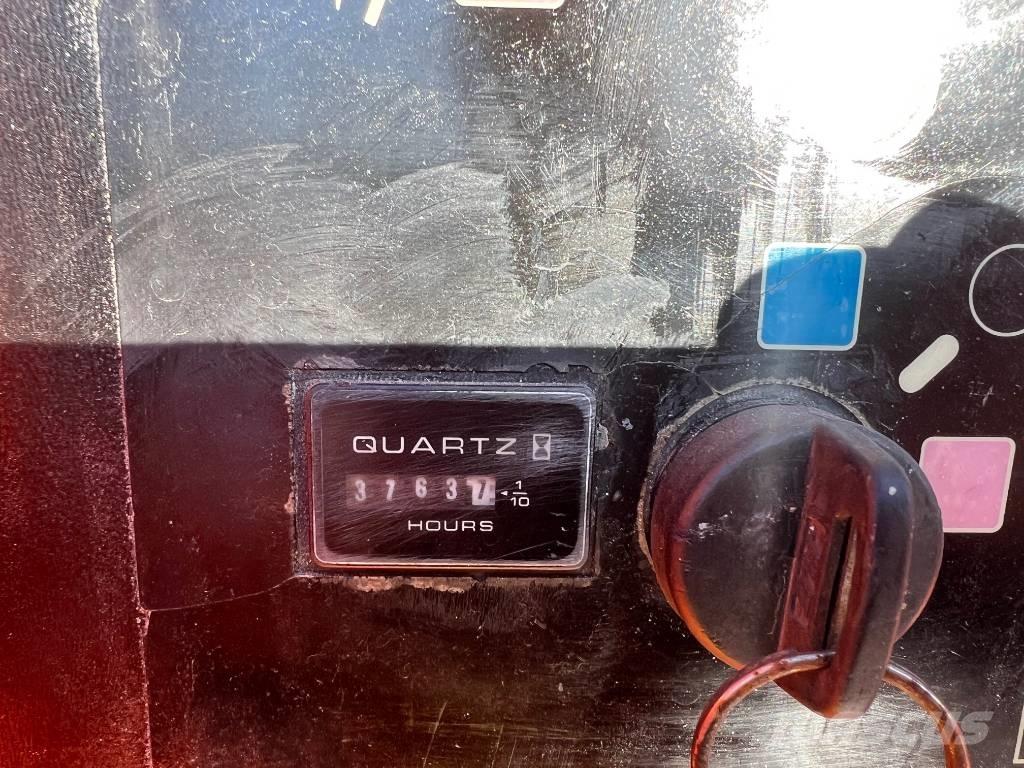 JLG 460 SJ Plataformas con brazo de elevación manual