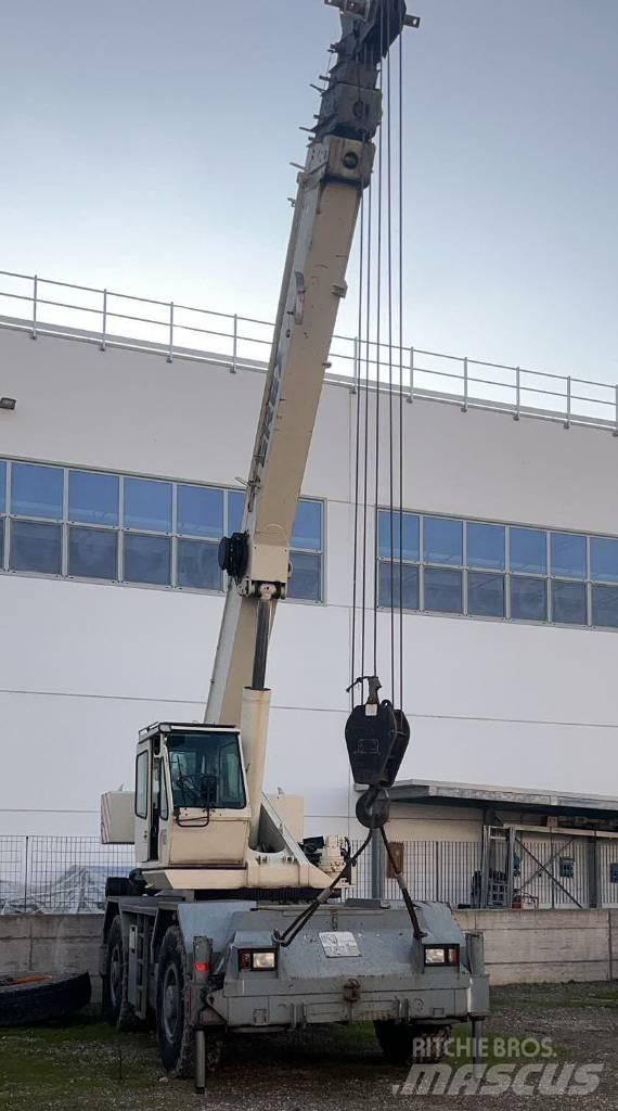 Terex A 300 Grúas autopropulsadas