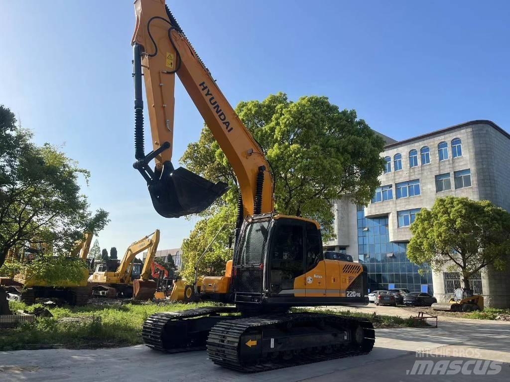 Hyundai R220-9S Excavadoras de ruedas