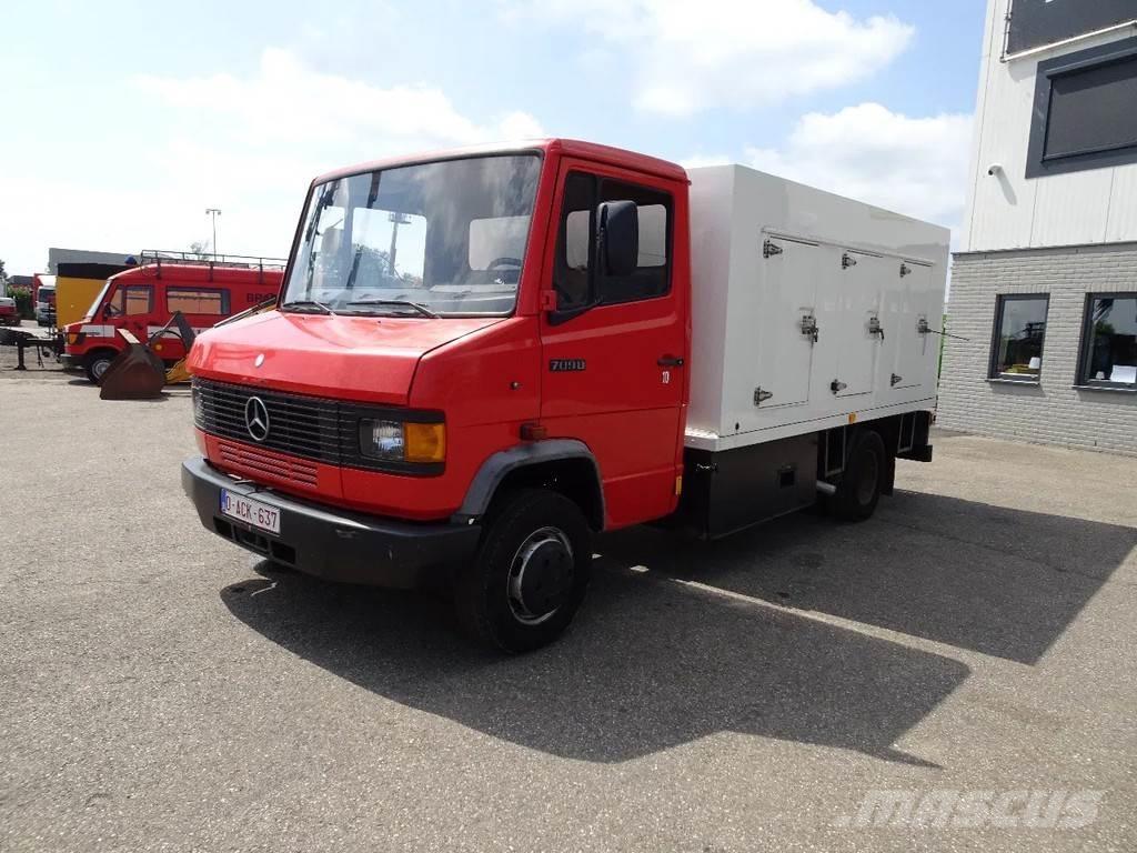 Mercedes-Benz 709D Camiones con temperatura controlada