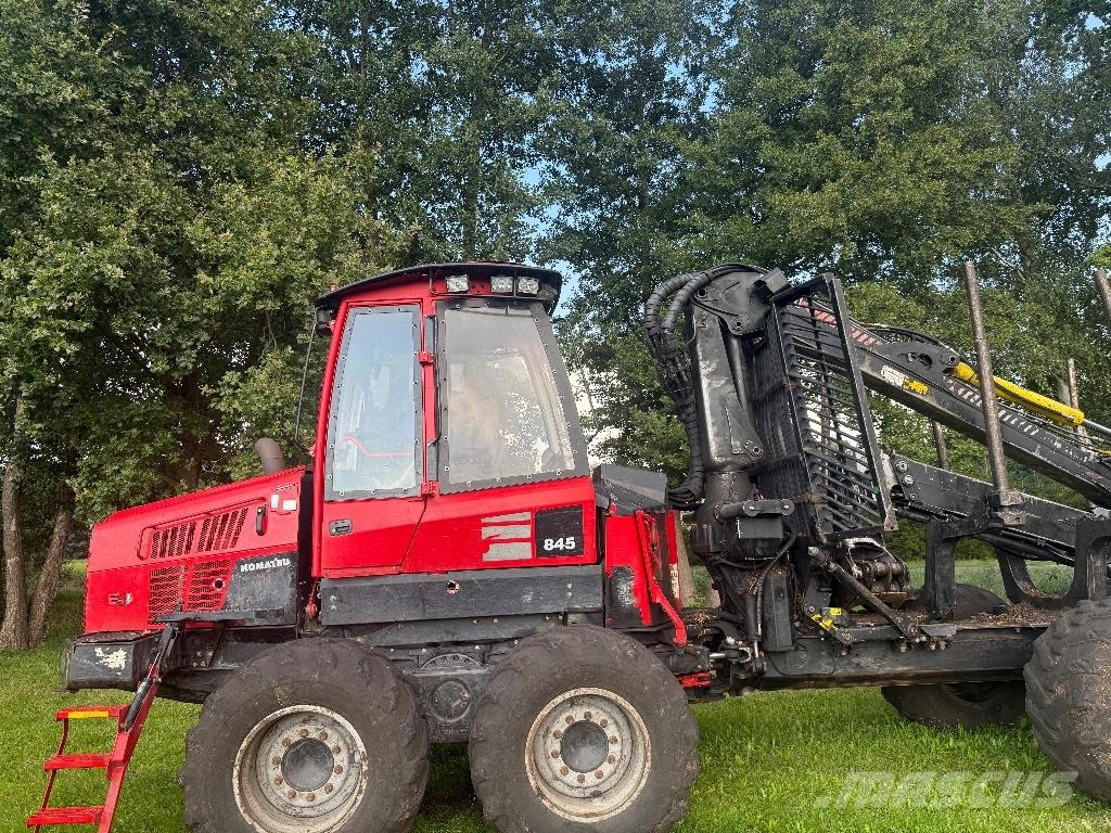Komatsu 845 Transportadoras